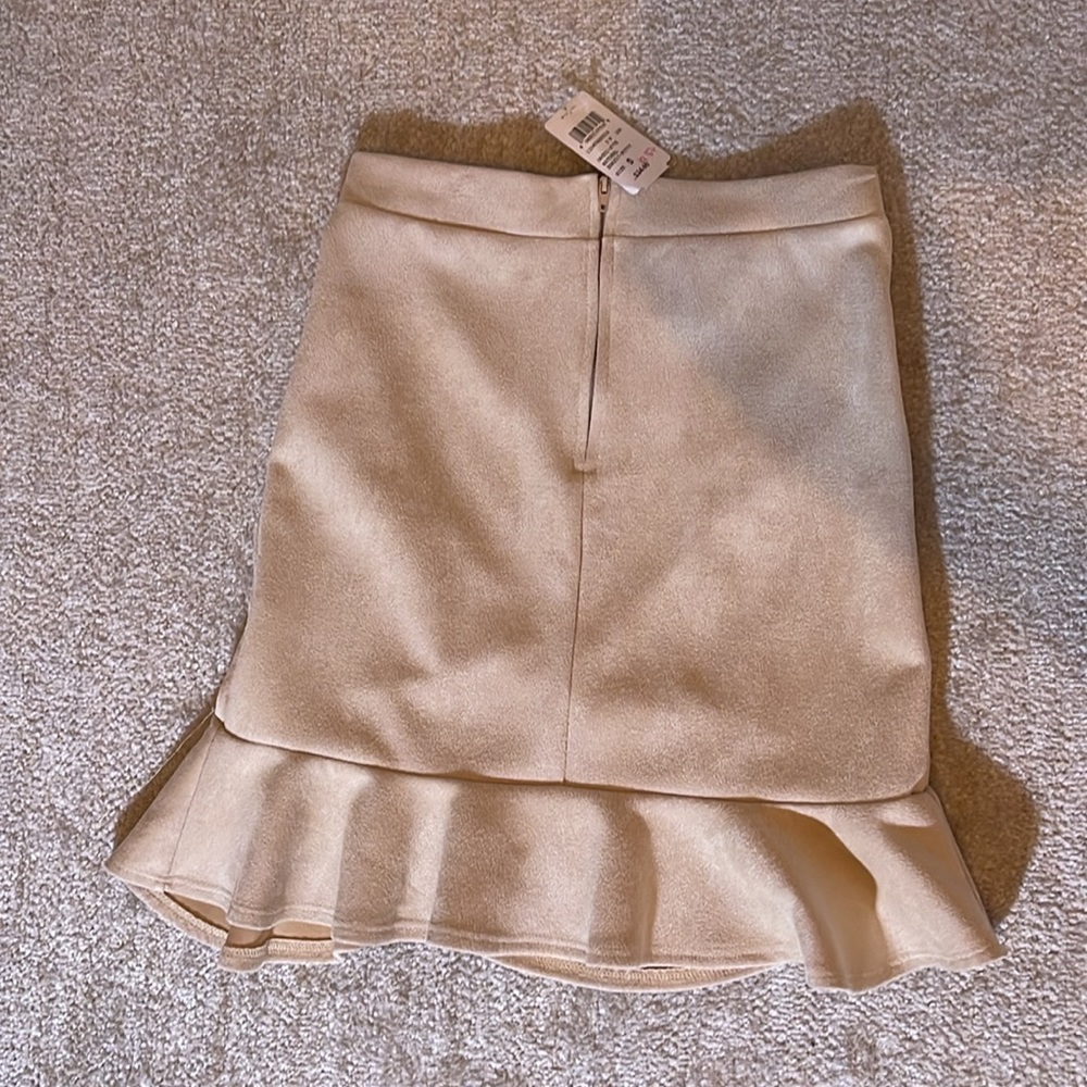Skirt - Picture 4 of 5